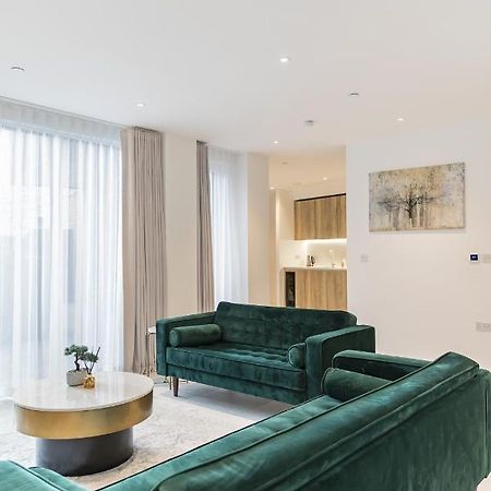 Luxury Spacious Flat With Communal Gardens And Parking London Exterior photo